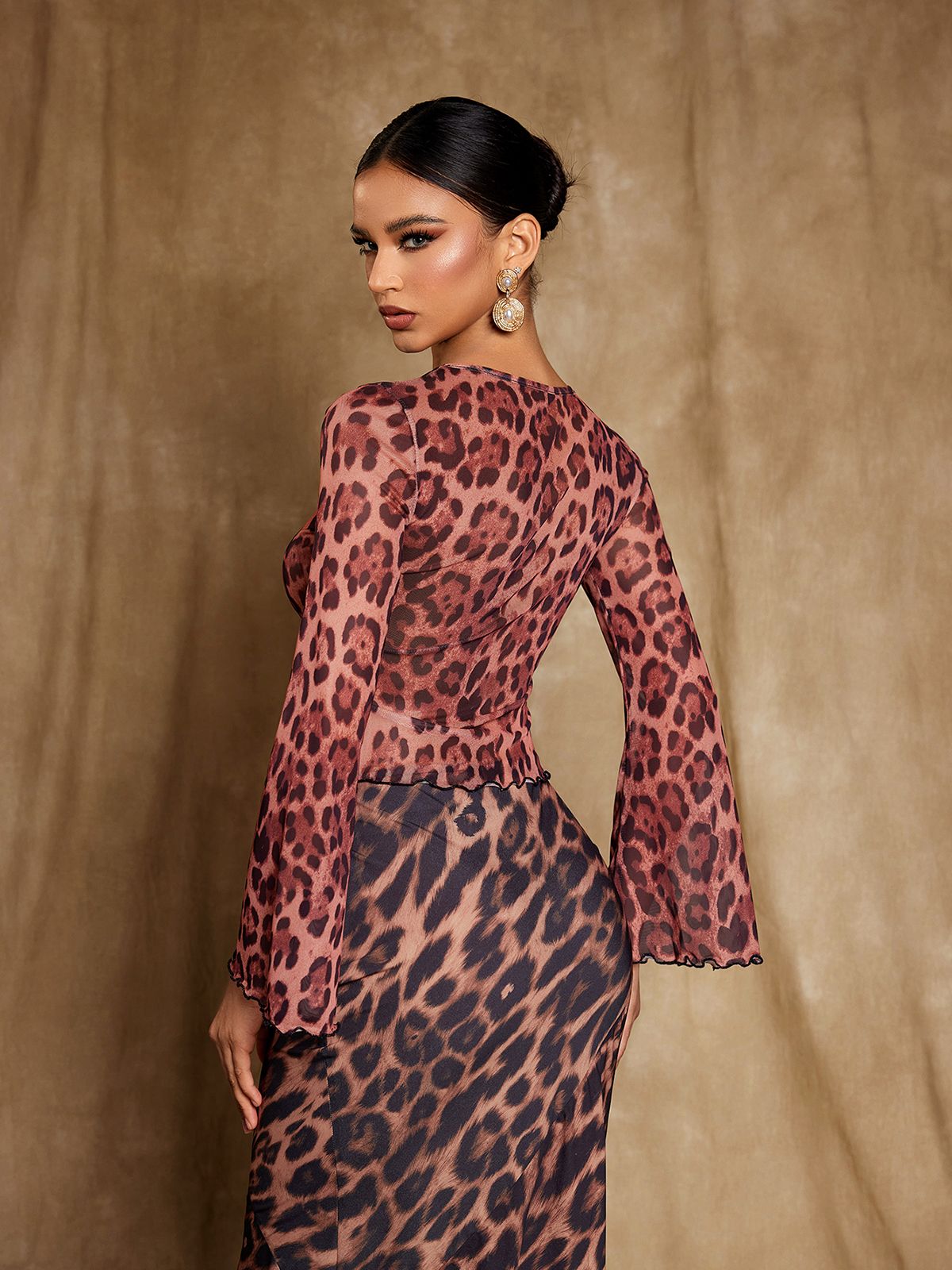 Elestren Flounce Sleeve Leopard Top
