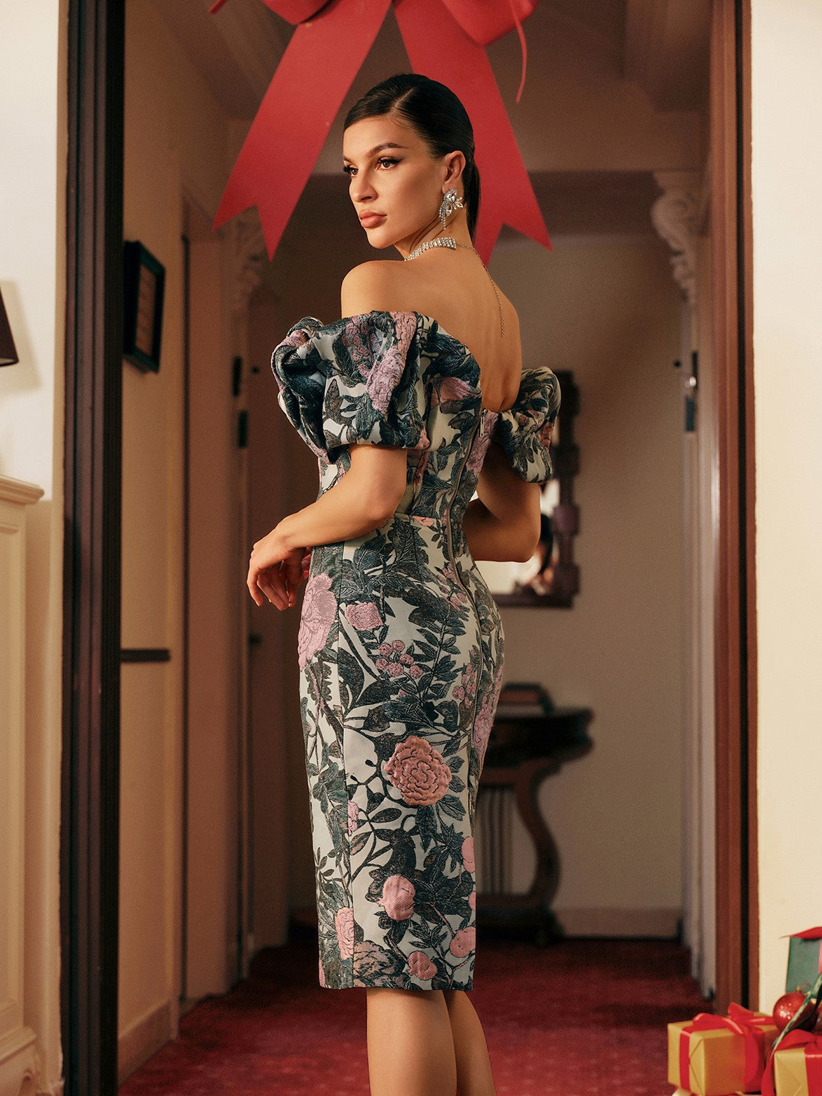 Casale Off Shoulder Floral Printed Midi Dress