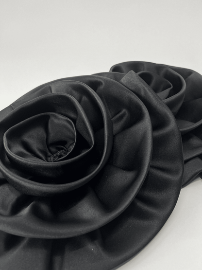 Ceva Camellia Flower Satin Gloves In Black