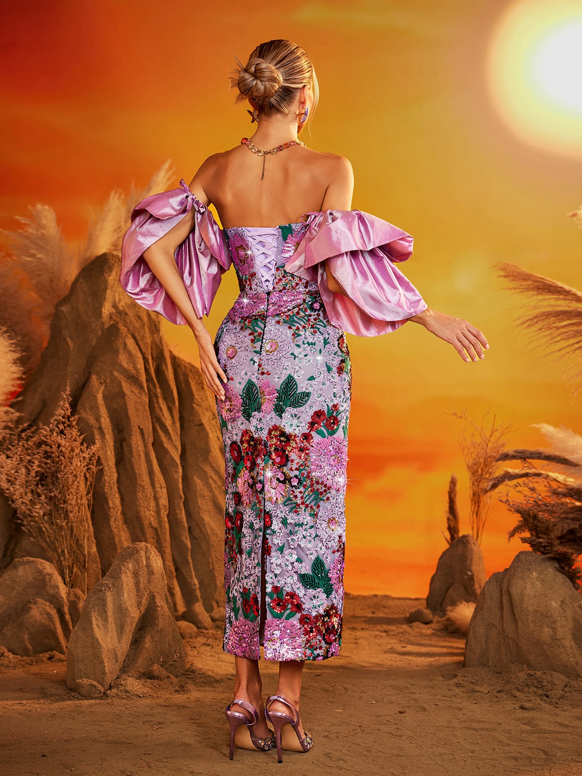 Faelith Puff Sleeve Floral Midi Dress