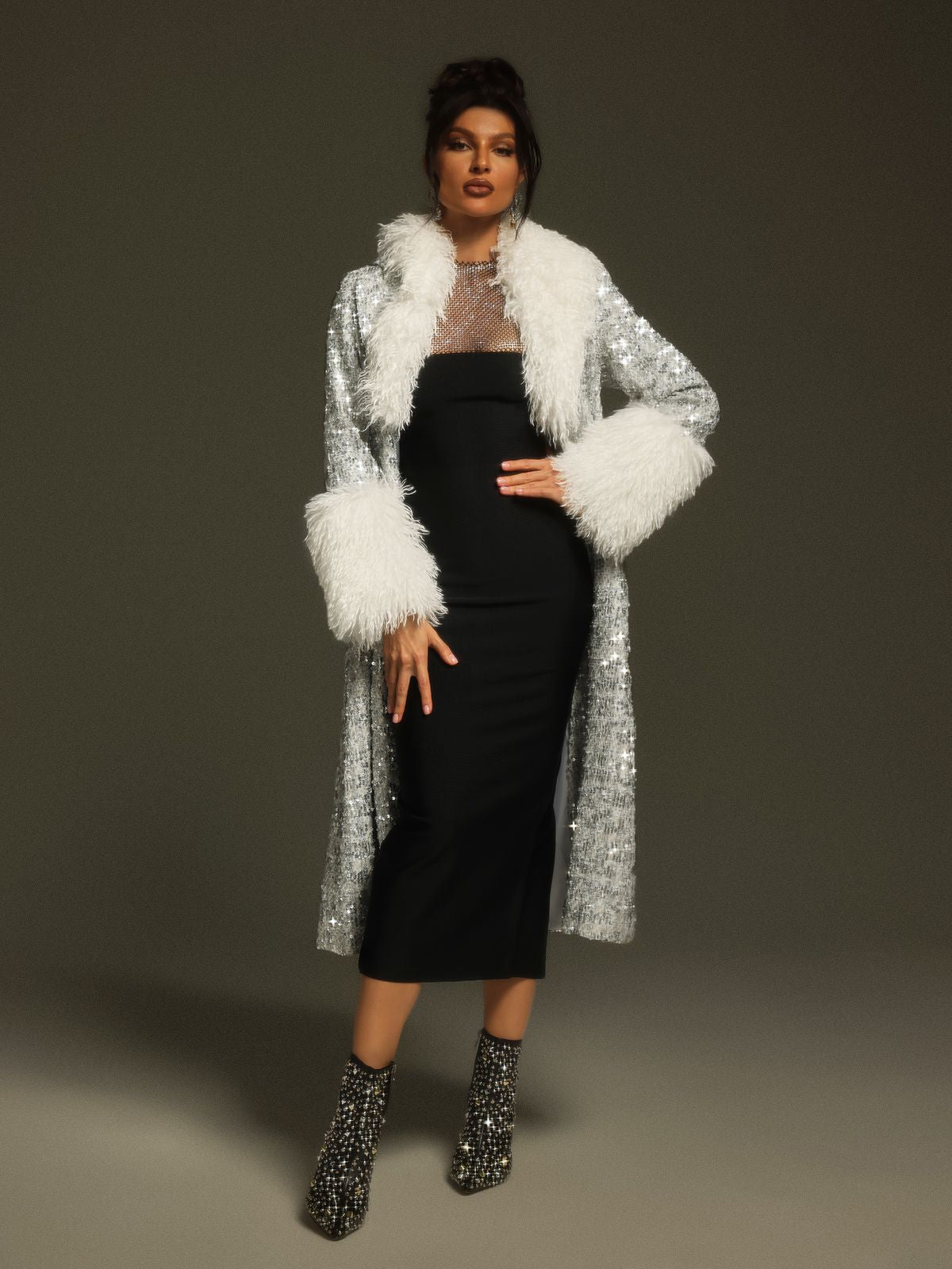 Panue Faux Fur Collar Sequin Coat