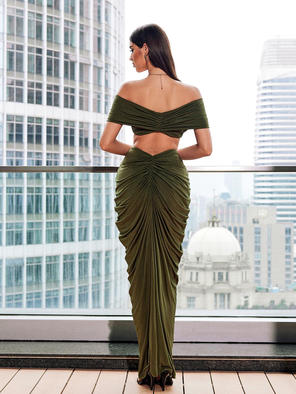 Tucker Legeoa V Ruched Skirt Set