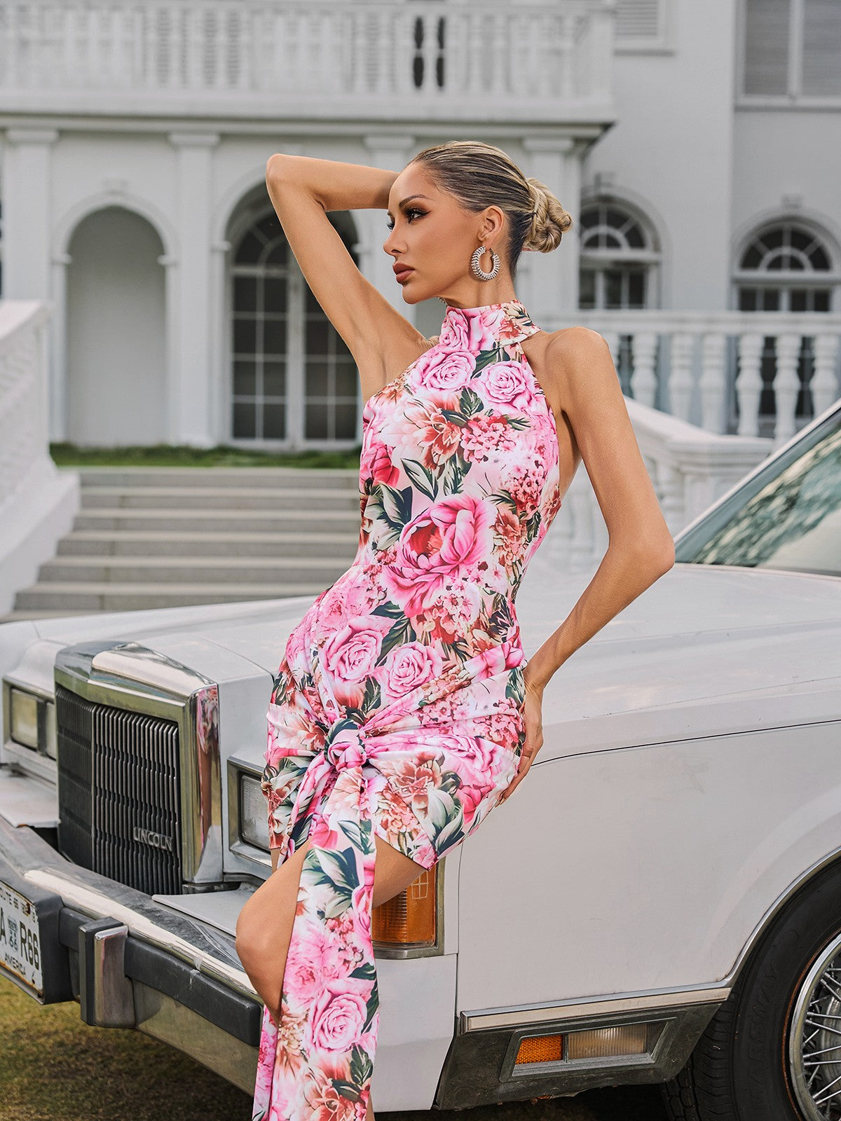 Wyvanna Halterneck Floral Twisted Mini Dress