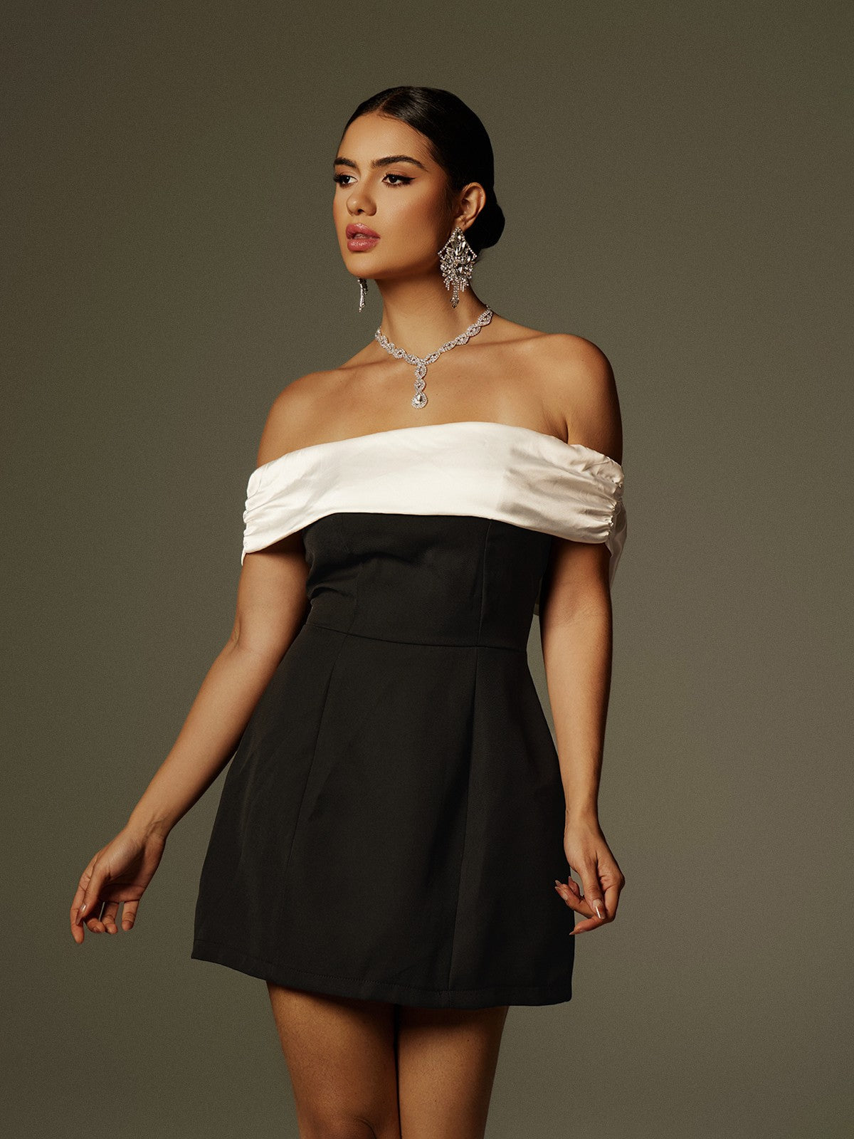 Xylia Off Shoulder Bow Mini Dress